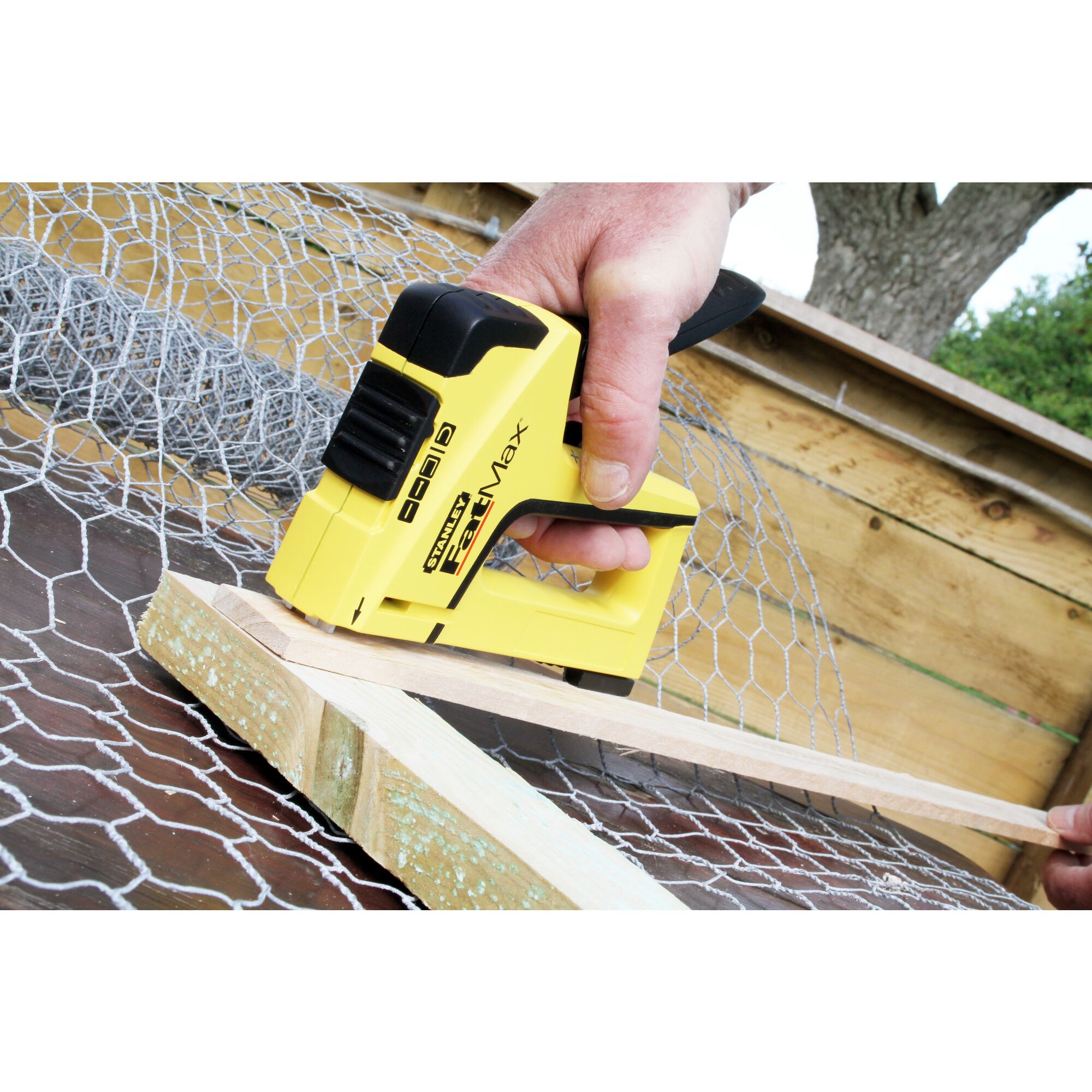 STANLEY FATMAX TR400 4 in 1 Multi Purpose Plastic Staple and