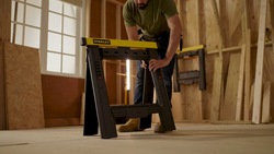 Video STANLEY® 450kg Folding Adjustable Height and Width Sawhorse (Pair)