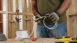 Video STANLEY DYNAGRIP Diagonal Cutting Pliers Video STANLEY DYNAGRIP Diagonal Cutting Pliers